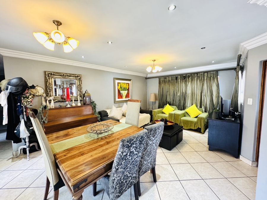 3 Bedroom Property for Sale in Thatchfield Estate Gauteng