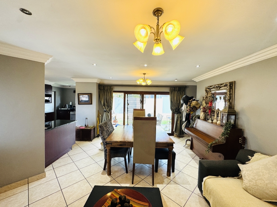 3 Bedroom Property for Sale in Thatchfield Estate Gauteng
