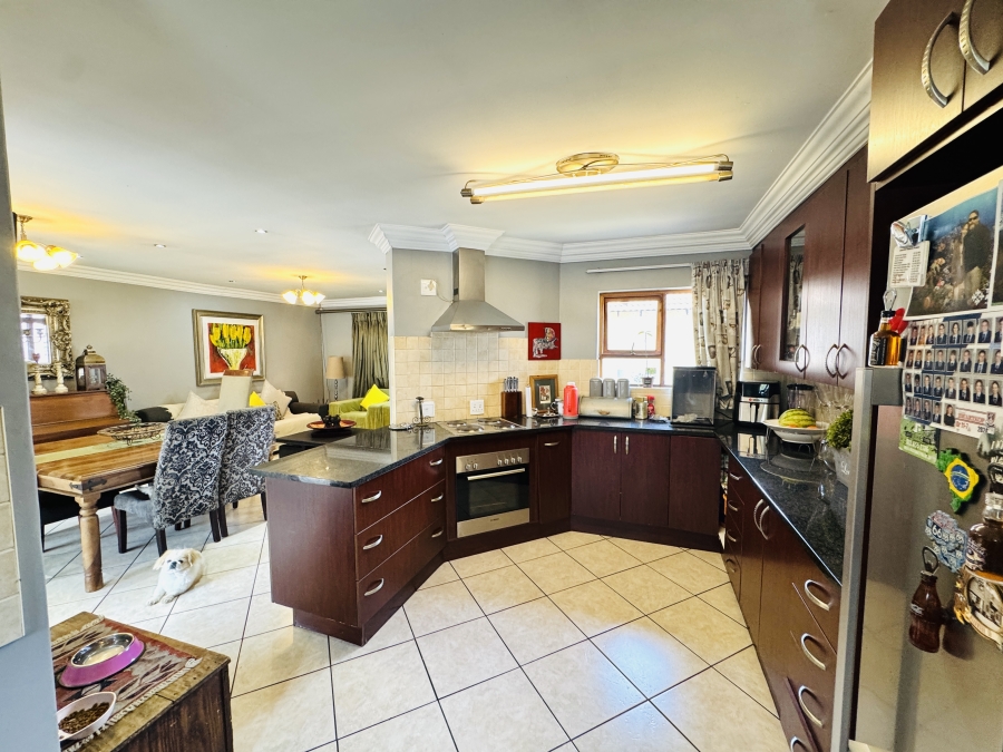 3 Bedroom Property for Sale in Thatchfield Estate Gauteng