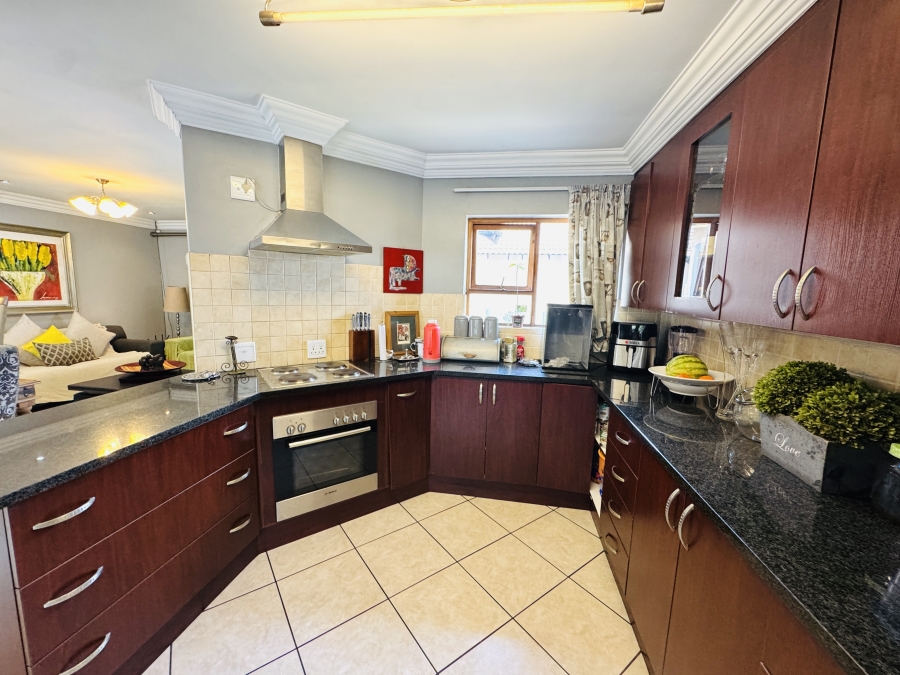 3 Bedroom Property for Sale in Thatchfield Estate Gauteng