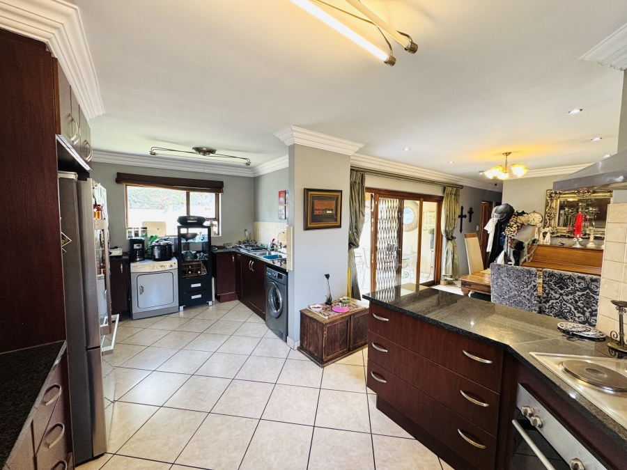 3 Bedroom Property for Sale in Thatchfield Estate Gauteng