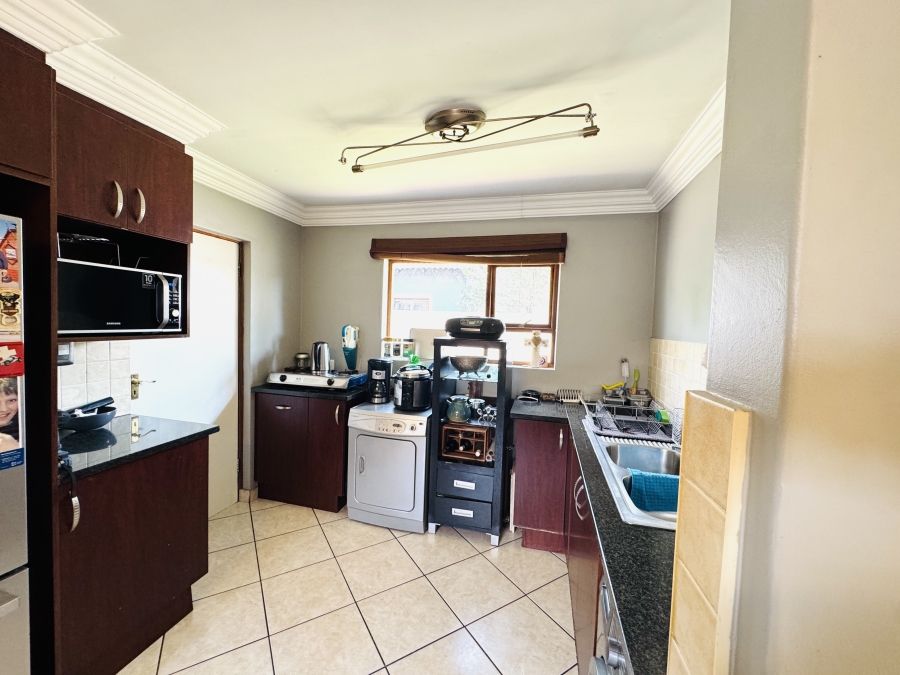3 Bedroom Property for Sale in Thatchfield Estate Gauteng