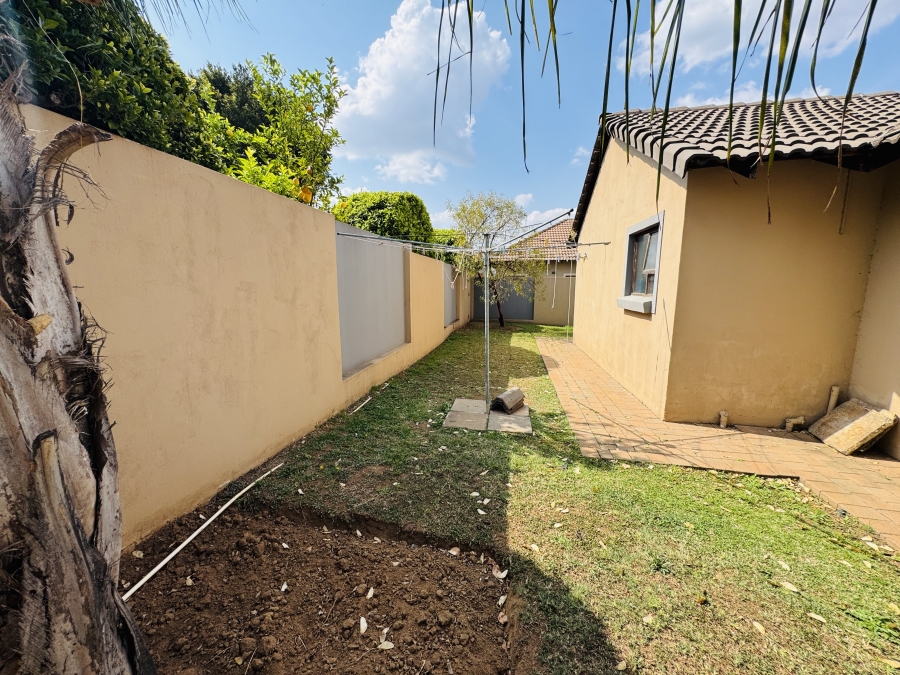 3 Bedroom Property for Sale in Thatchfield Estate Gauteng