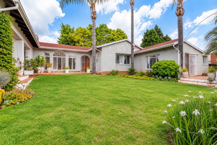 4 Bedroom Property for Sale in Weltevreden Park Gauteng