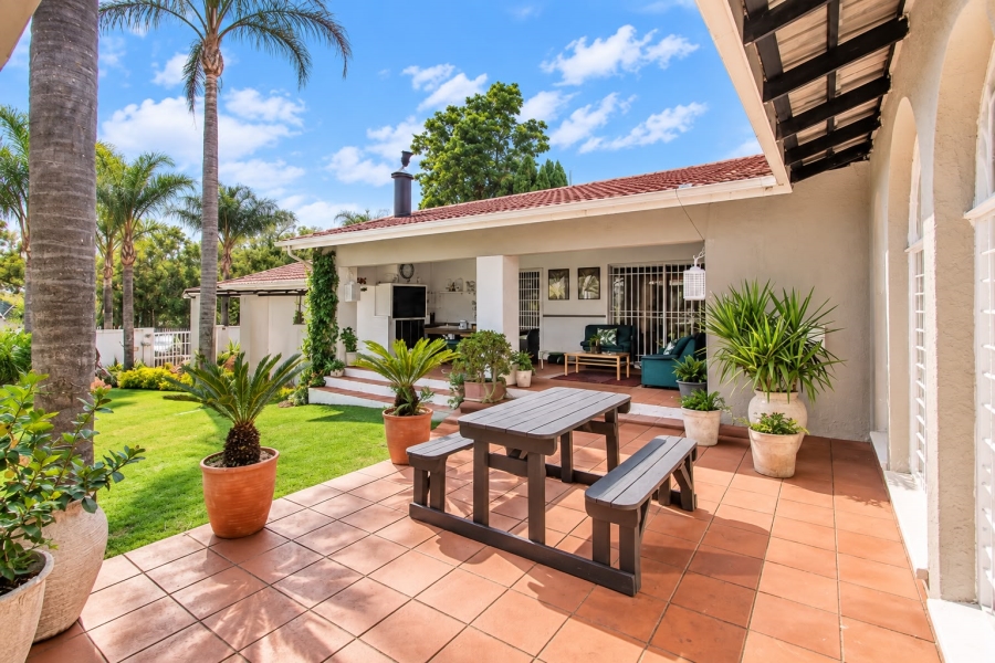 4 Bedroom Property for Sale in Weltevreden Park Gauteng