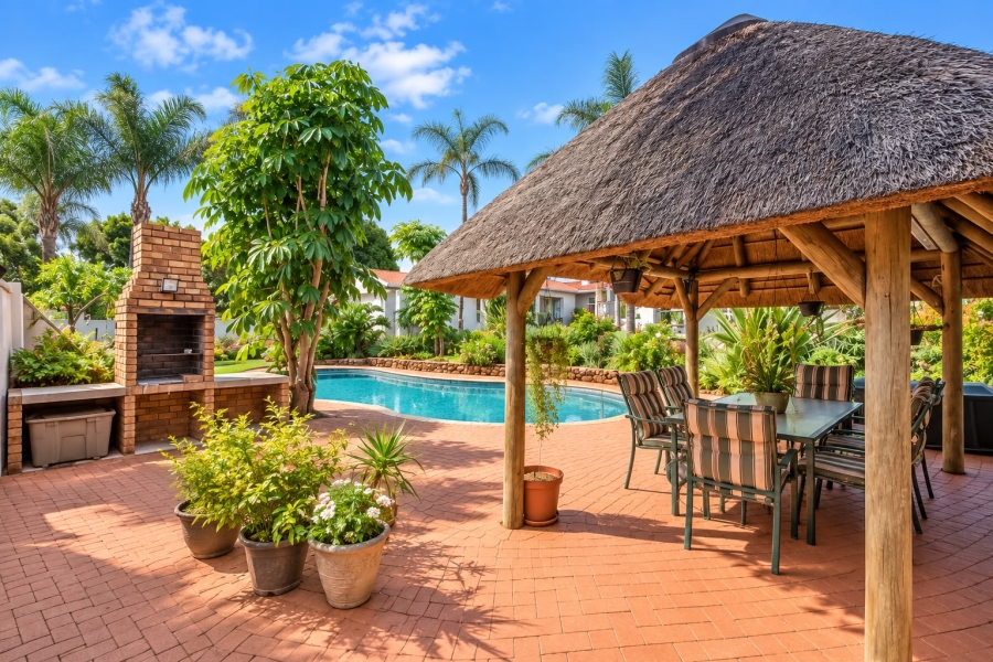 4 Bedroom Property for Sale in Weltevreden Park Gauteng