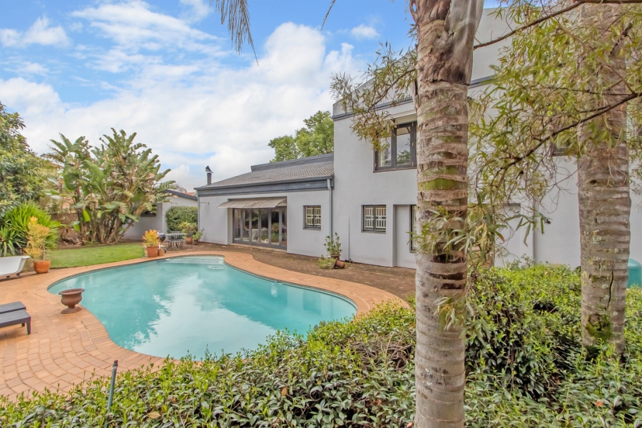 8 Bedroom Property for Sale in Northcliff Gauteng