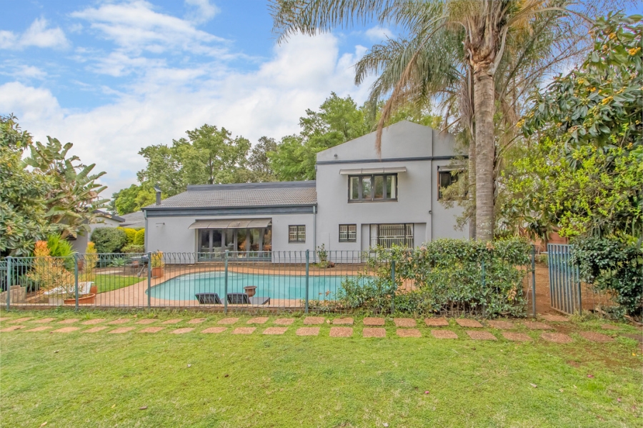 8 Bedroom Property for Sale in Northcliff Gauteng