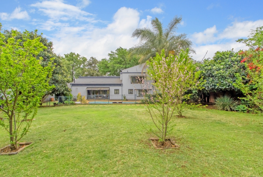 8 Bedroom Property for Sale in Northcliff Gauteng