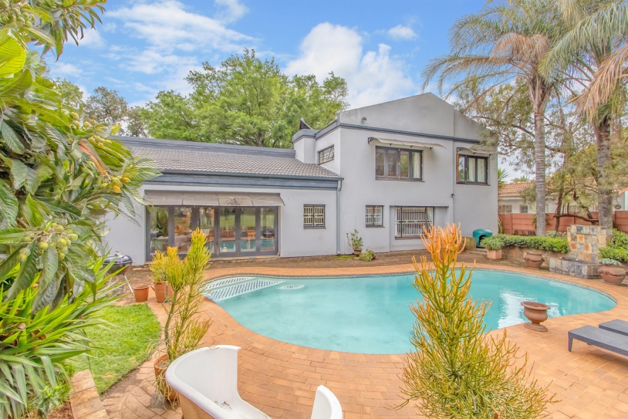 8 Bedroom Property for Sale in Northcliff Gauteng