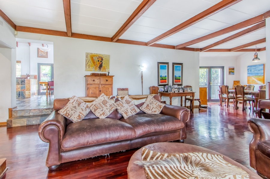 8 Bedroom Property for Sale in Northcliff Gauteng