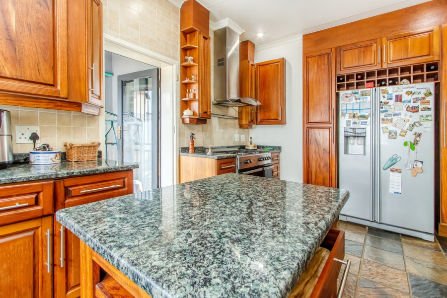8 Bedroom Property for Sale in Northcliff Gauteng