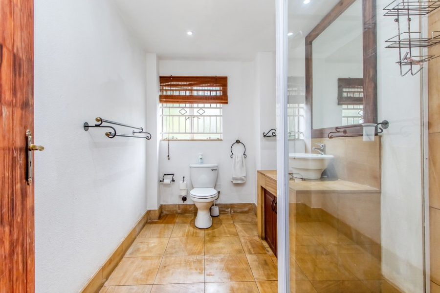 8 Bedroom Property for Sale in Northcliff Gauteng
