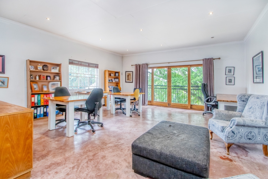 8 Bedroom Property for Sale in Northcliff Gauteng