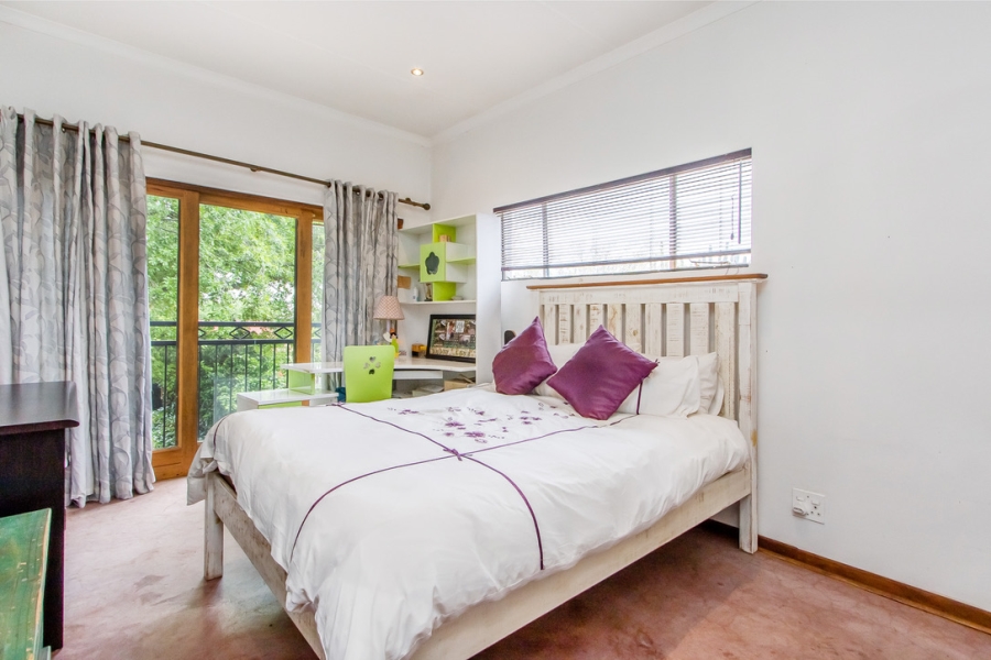 8 Bedroom Property for Sale in Northcliff Gauteng