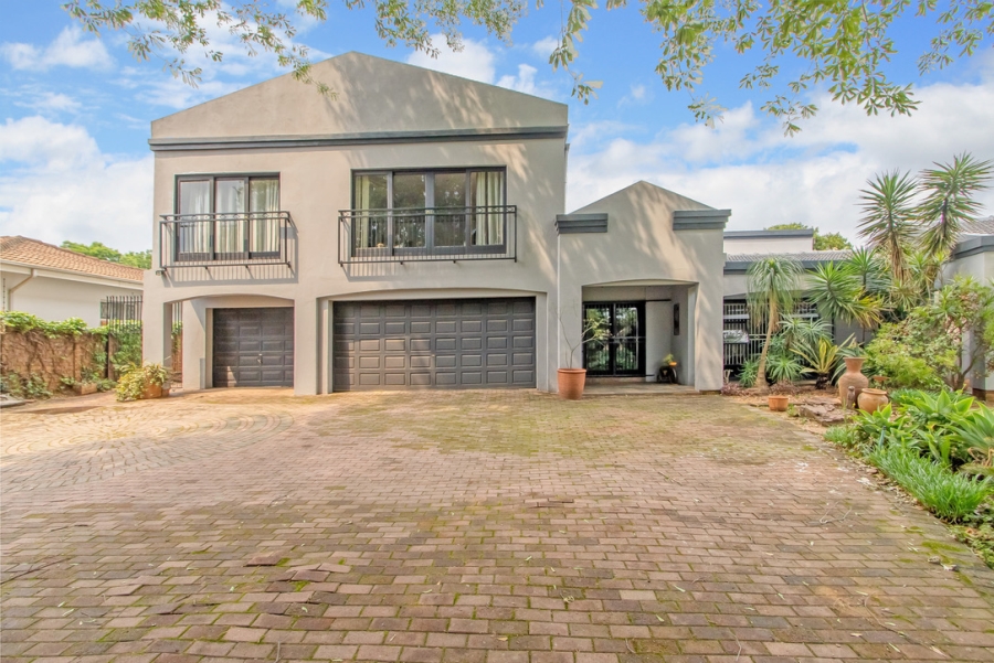 8 Bedroom Property for Sale in Northcliff Gauteng