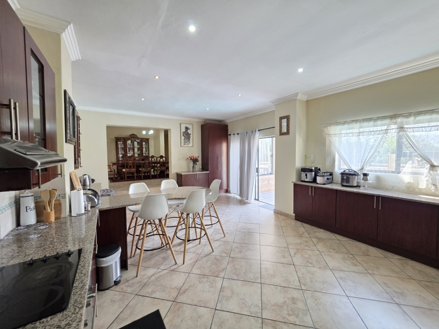 4 Bedroom Property for Sale in Waterkloof Ridge Gauteng