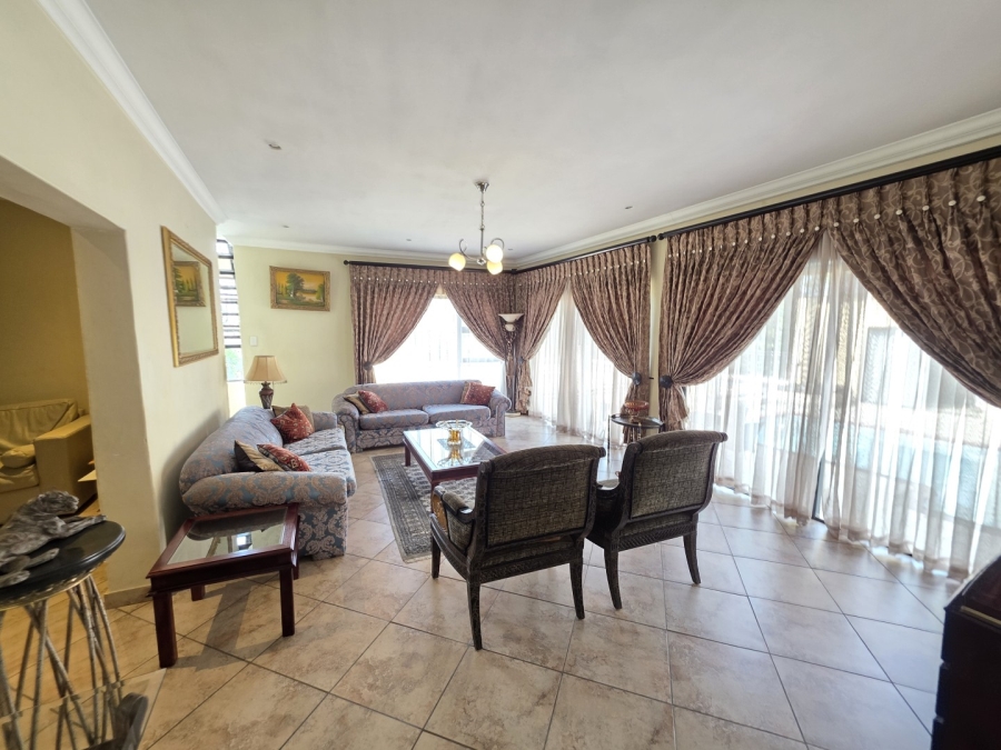 4 Bedroom Property for Sale in Waterkloof Ridge Gauteng