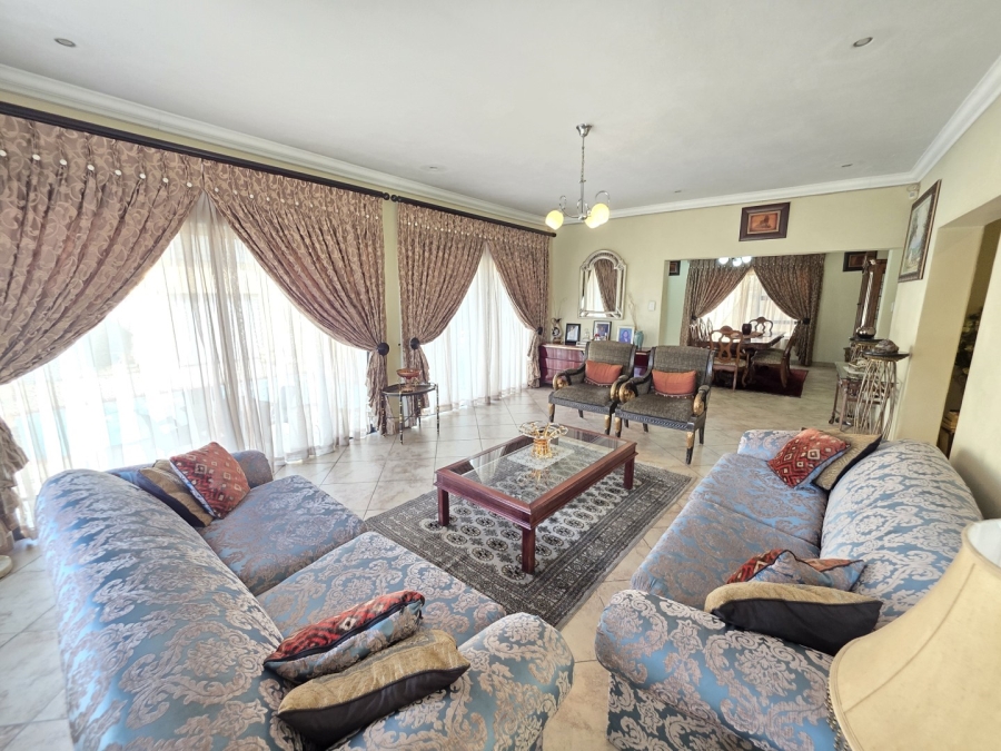 4 Bedroom Property for Sale in Waterkloof Ridge Gauteng