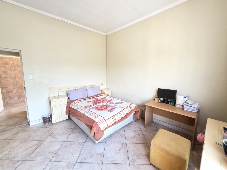 4 Bedroom Property for Sale in Waterkloof Ridge Gauteng