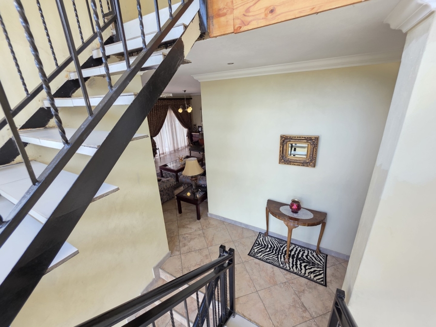 4 Bedroom Property for Sale in Waterkloof Ridge Gauteng