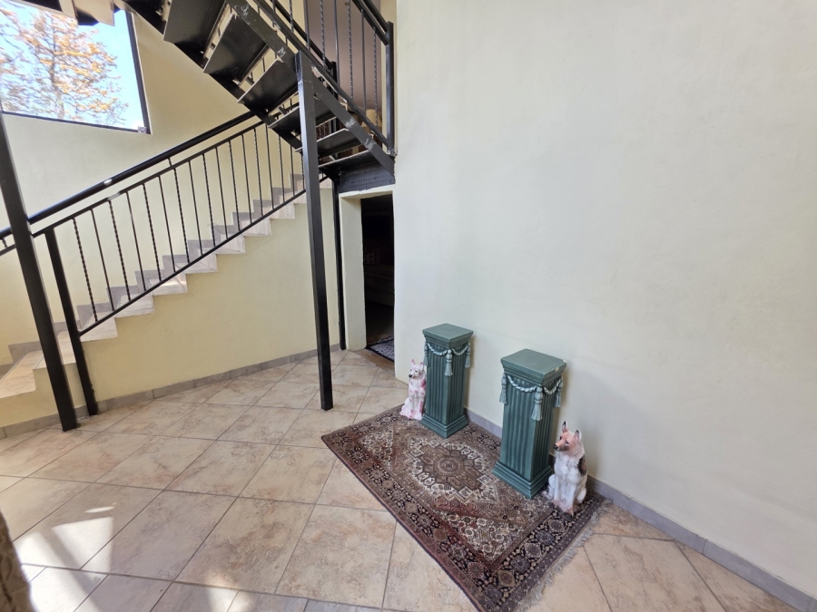 4 Bedroom Property for Sale in Waterkloof Ridge Gauteng
