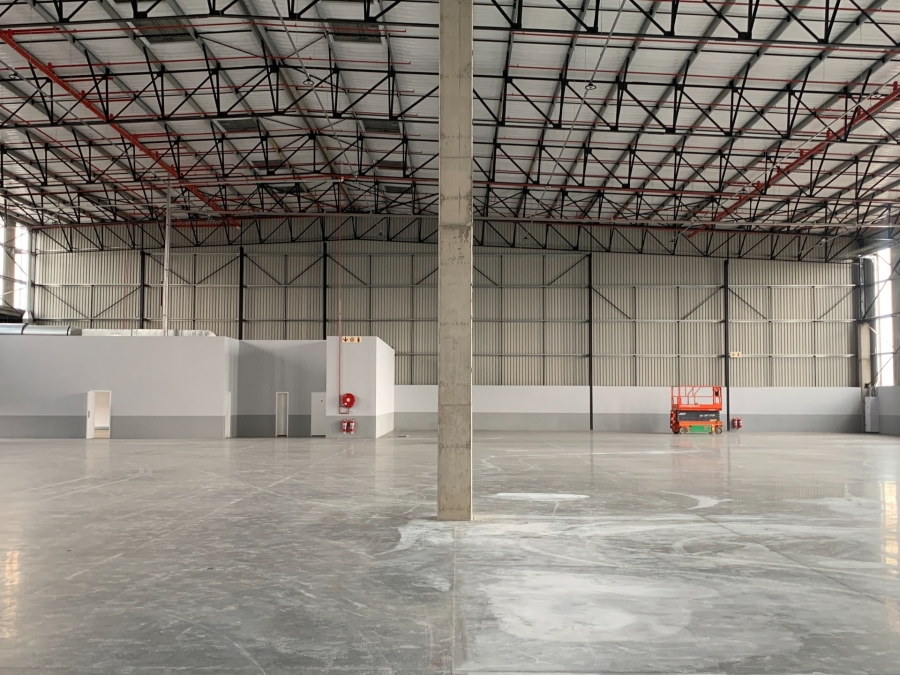 To Let Commercial Property for Rent in Gosforth Park Gauteng