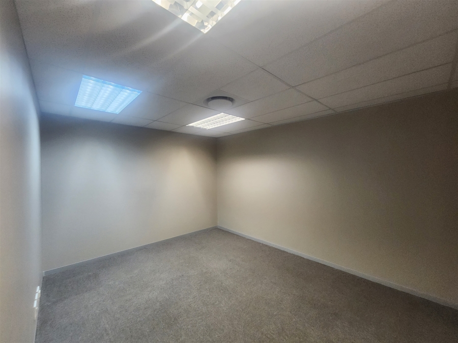 To Let Commercial Property for Rent in Wierda Valley Gauteng