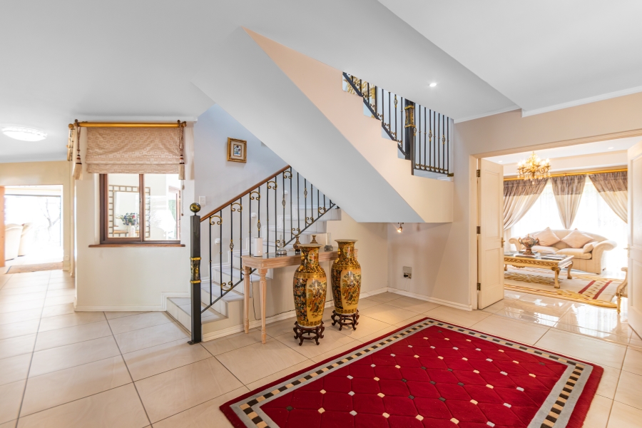 6 Bedroom Property for Sale in Bryanston Gauteng