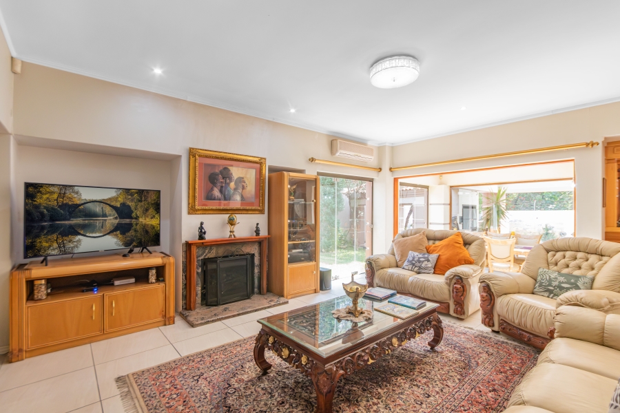 6 Bedroom Property for Sale in Bryanston Gauteng