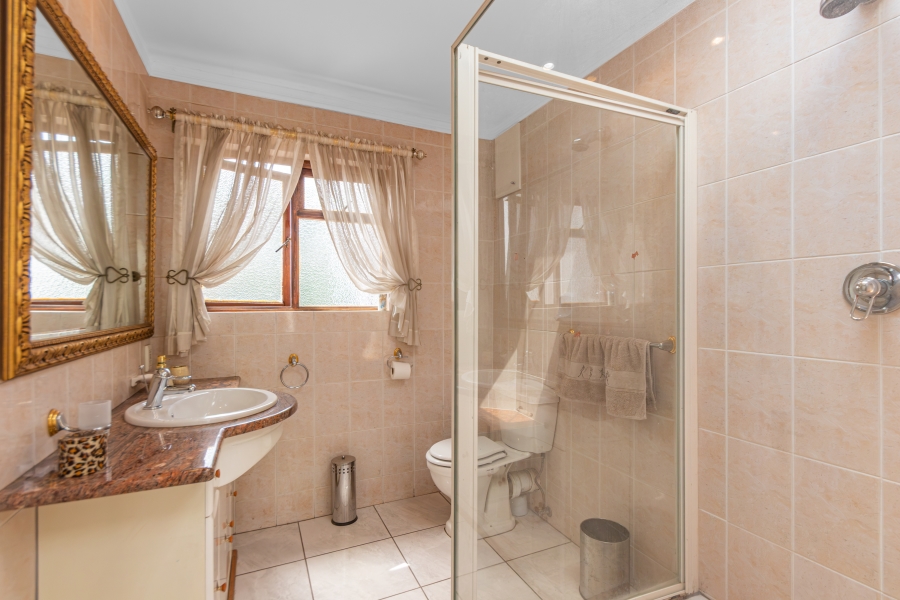 6 Bedroom Property for Sale in Bryanston Gauteng
