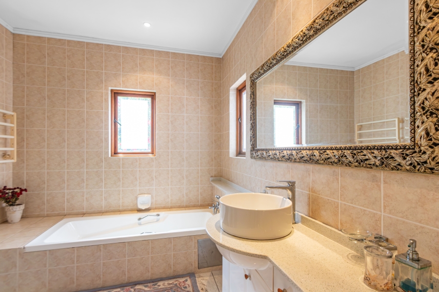 6 Bedroom Property for Sale in Bryanston Gauteng