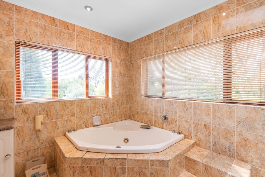 6 Bedroom Property for Sale in Bryanston Gauteng
