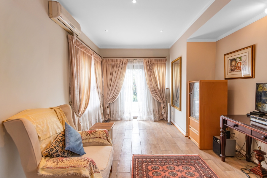 6 Bedroom Property for Sale in Bryanston Gauteng