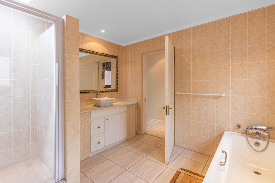 6 Bedroom Property for Sale in Bryanston Gauteng