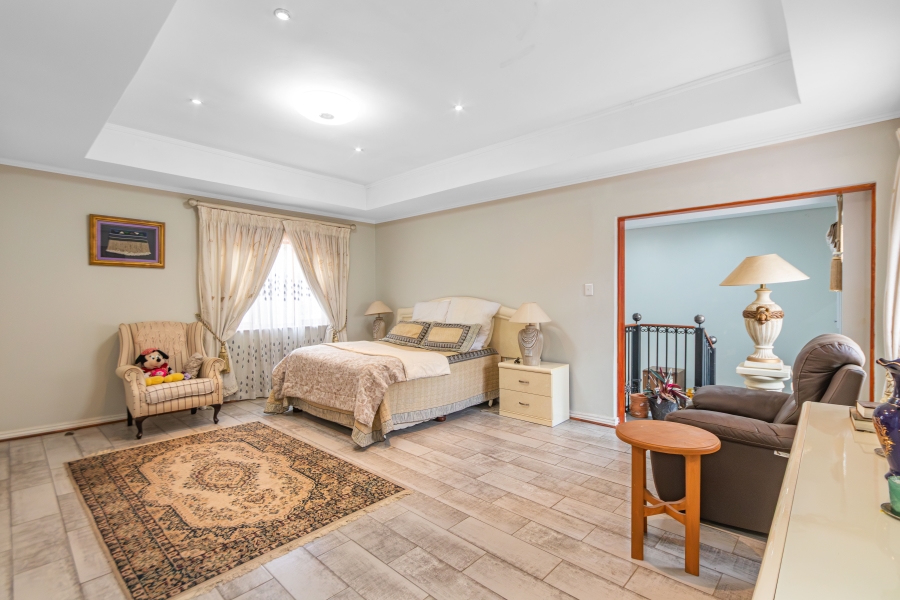 6 Bedroom Property for Sale in Bryanston Gauteng
