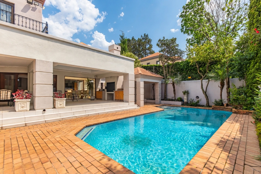 6 Bedroom Property for Sale in Bryanston Gauteng