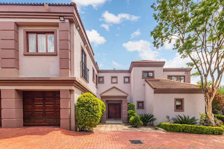 6 Bedroom Property for Sale in Bryanston Gauteng