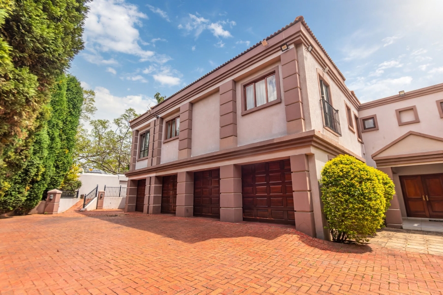 6 Bedroom Property for Sale in Bryanston Gauteng