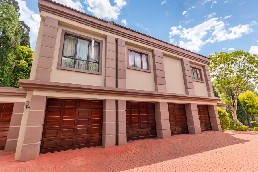 6 Bedroom Property for Sale in Bryanston Gauteng