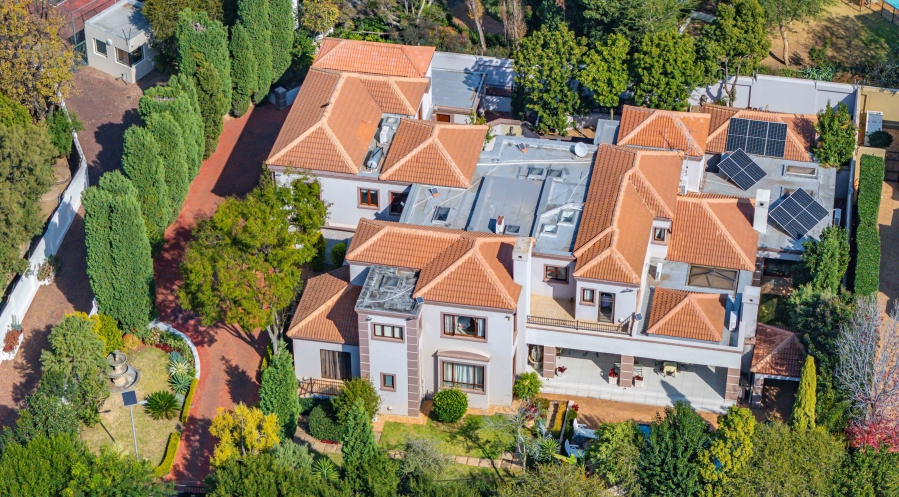 6 Bedroom Property for Sale in Bryanston Gauteng
