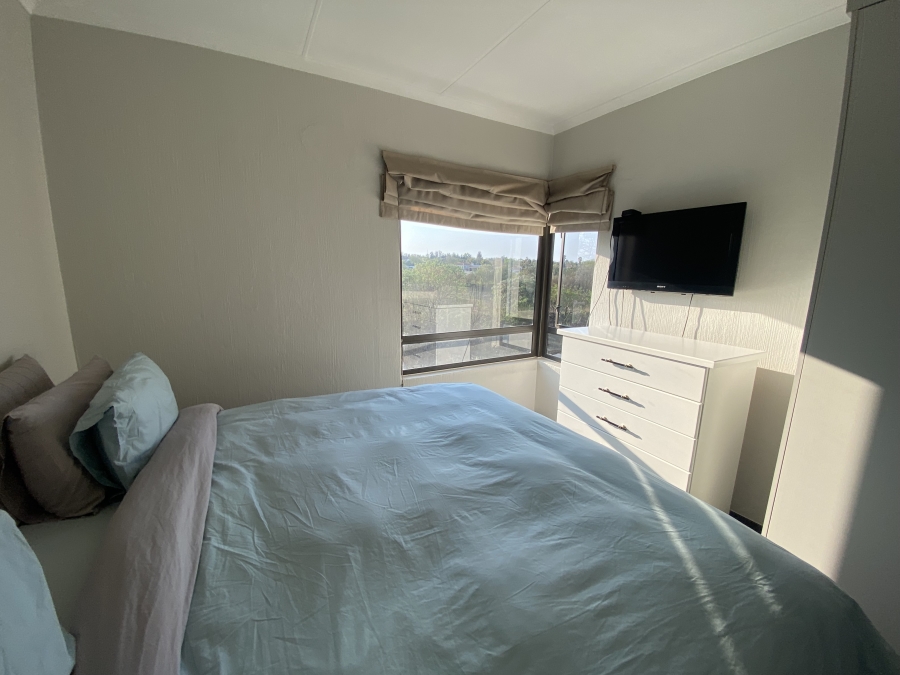 To Let 3 Bedroom Property for Rent in Broadacres Gauteng
