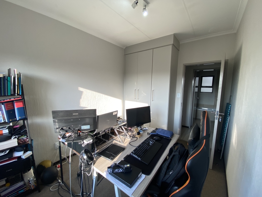 To Let 3 Bedroom Property for Rent in Broadacres Gauteng
