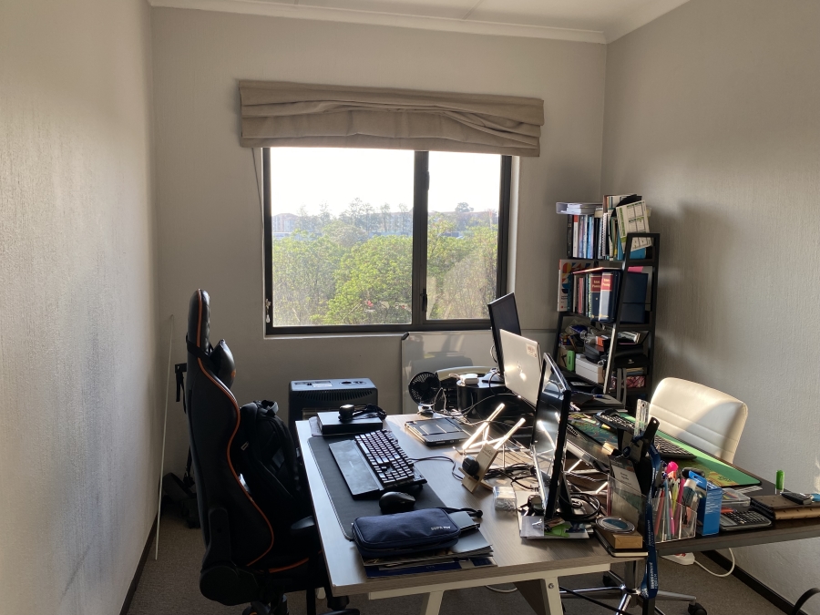 To Let 3 Bedroom Property for Rent in Broadacres Gauteng