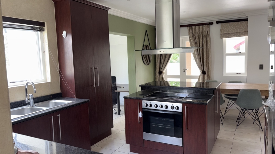 To Let 3 Bedroom Property for Rent in Beverley Gauteng