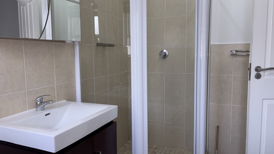 To Let 3 Bedroom Property for Rent in Beverley Gauteng