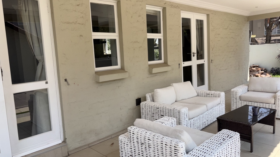 To Let 3 Bedroom Property for Rent in Beverley Gauteng