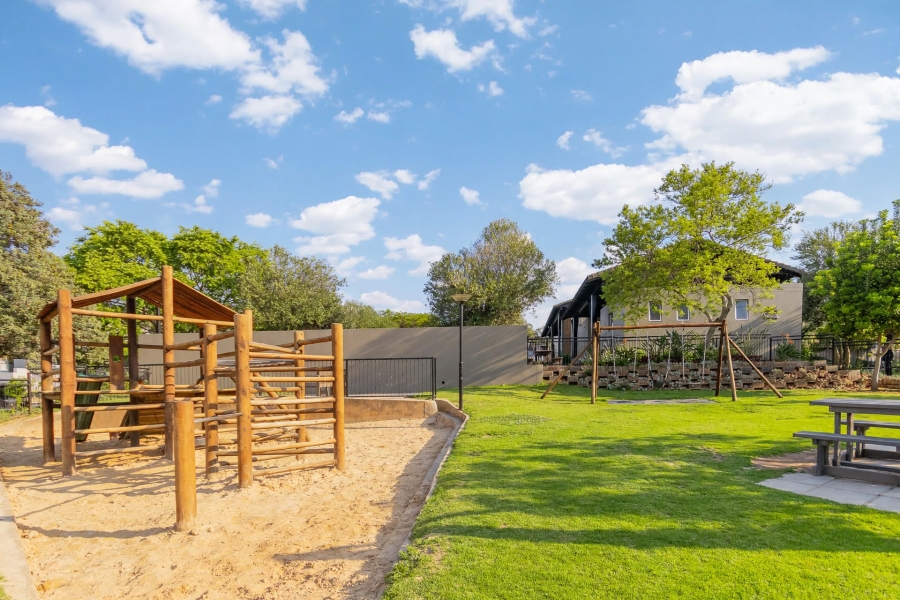To Let 3 Bedroom Property for Rent in Beverley Gauteng