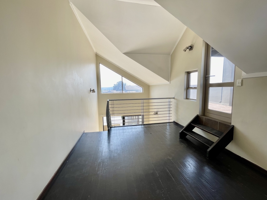 To Let 2 Bedroom Property for Rent in Paulshof Gauteng