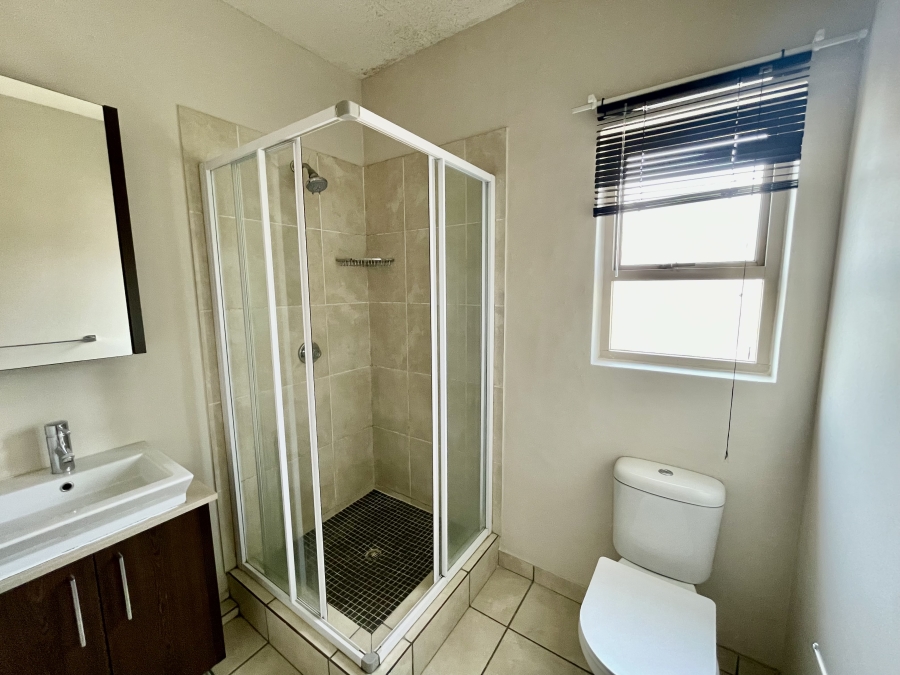 To Let 2 Bedroom Property for Rent in Paulshof Gauteng
